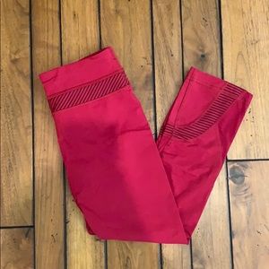 Lululemon capri leggings- maroon